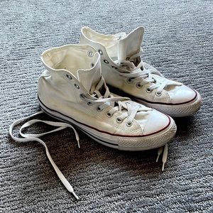 Converse- Womens 9.5